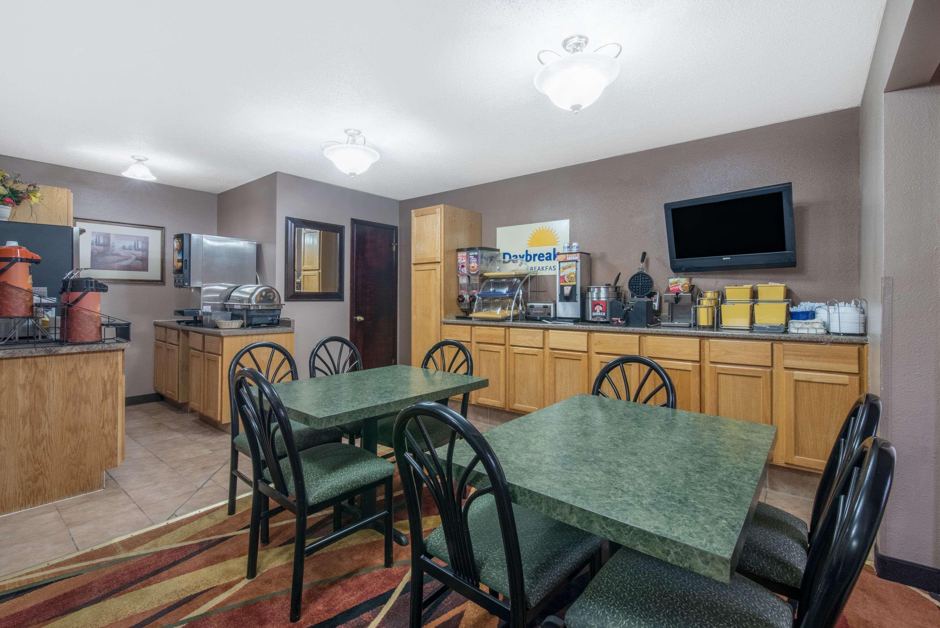 Days Inn By Wyndham Jamestown Ngoại thất bức ảnh