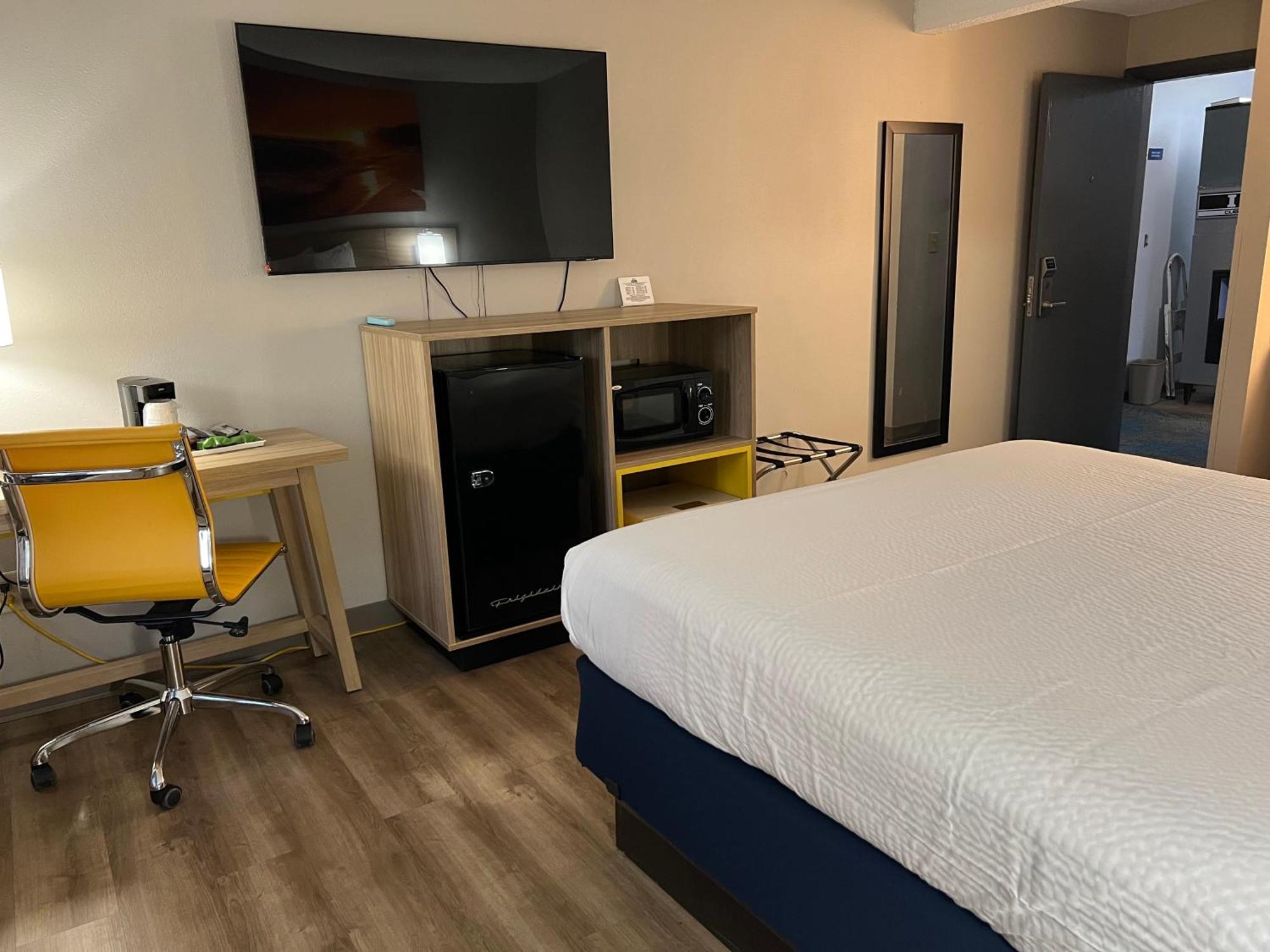 Days Inn By Wyndham Jamestown Ngoại thất bức ảnh