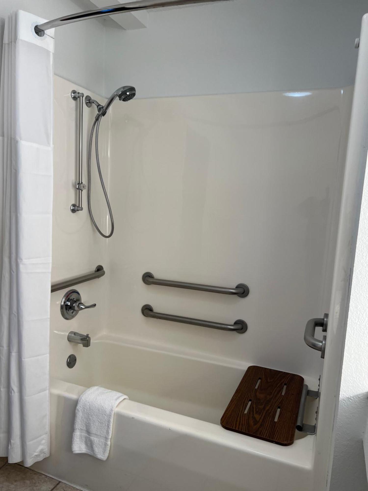 Days Inn By Wyndham Jamestown Ngoại thất bức ảnh