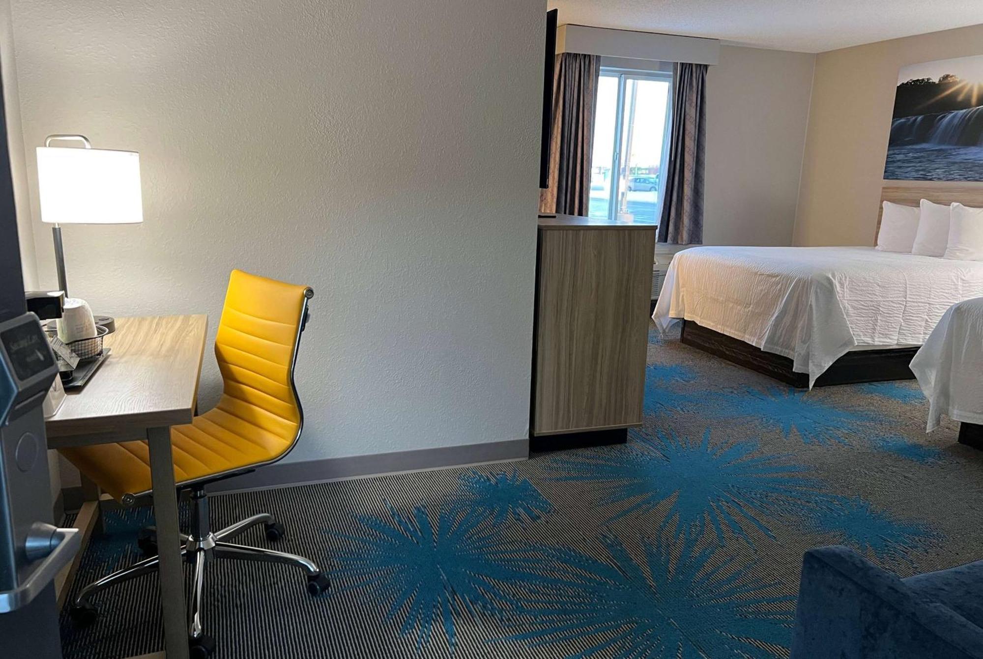 Days Inn By Wyndham Jamestown Ngoại thất bức ảnh